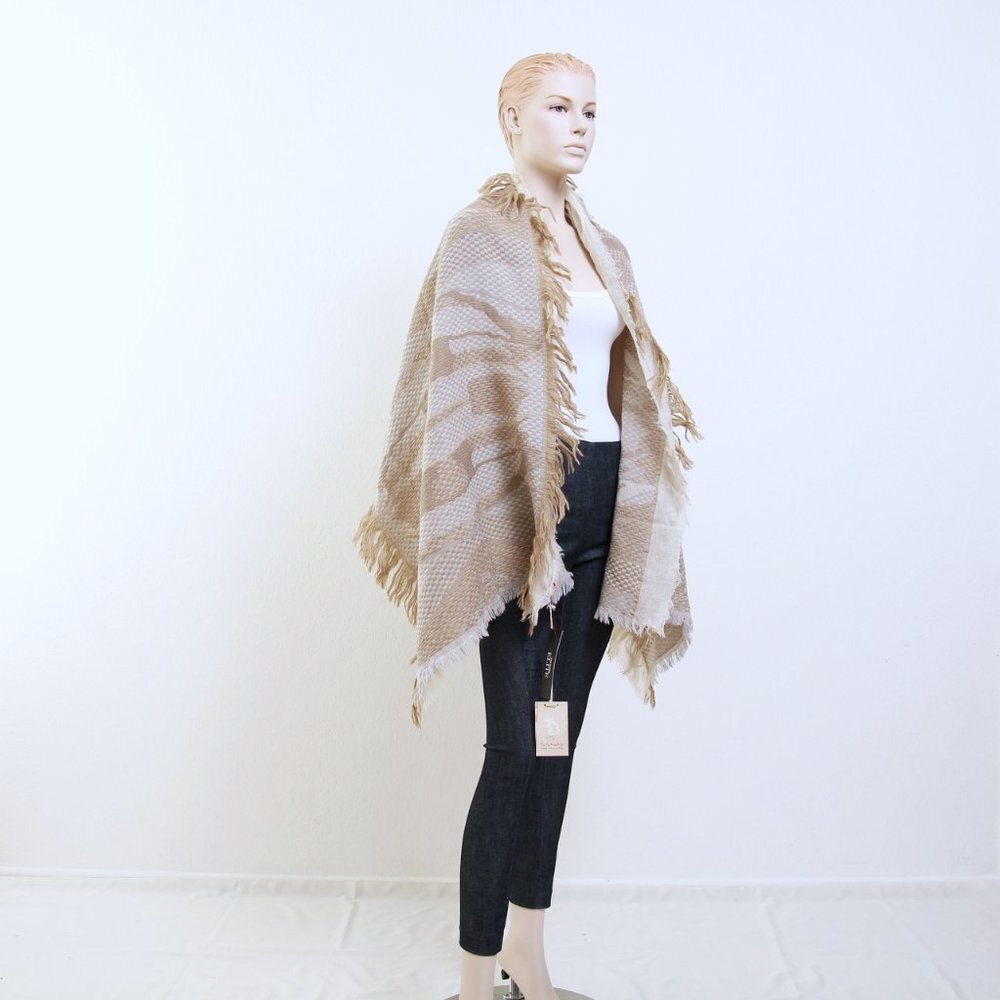 NWT‎ Vismaya Wool Wrap Scarf